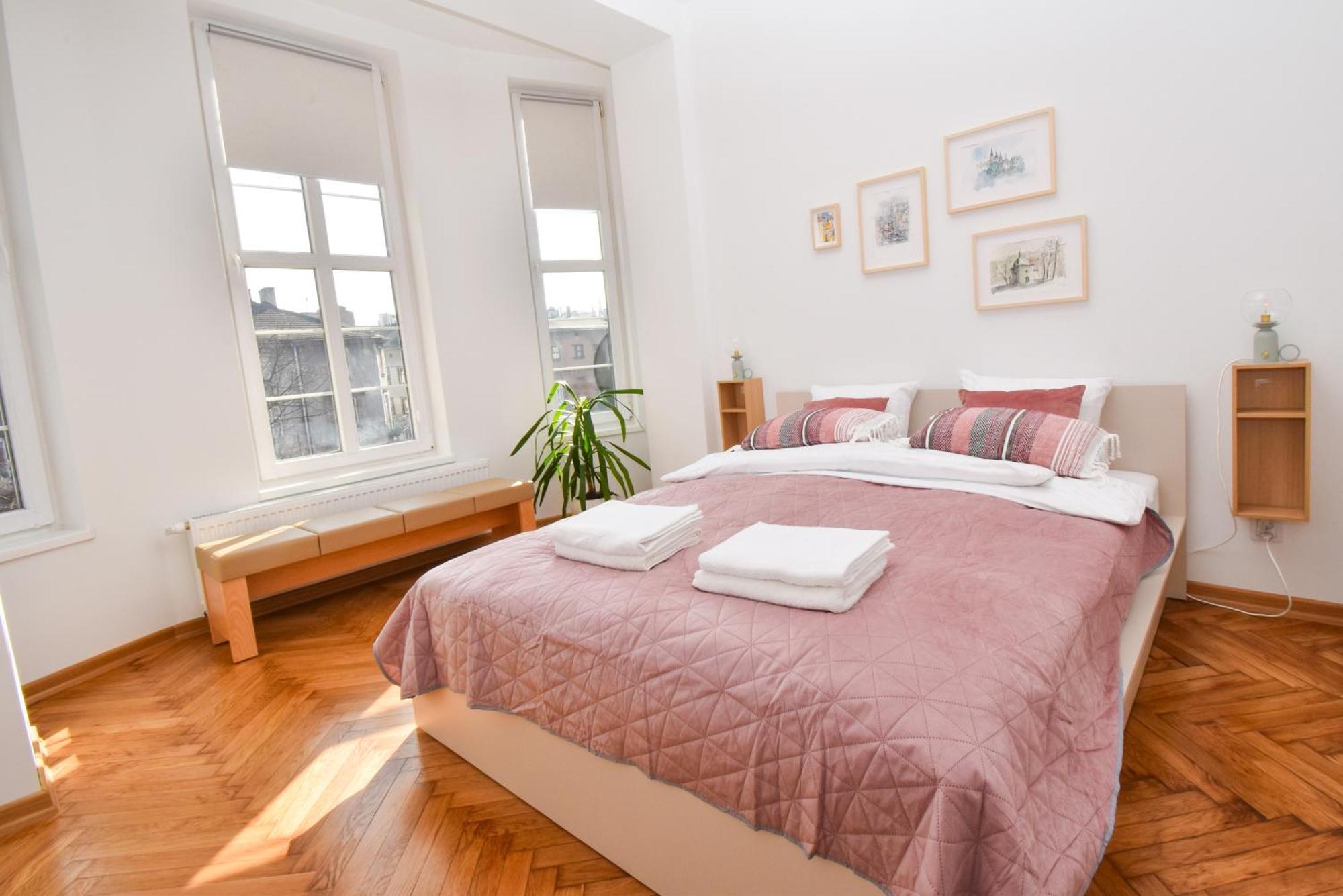 Sunny Corner Apartment Krakow Luaran gambar